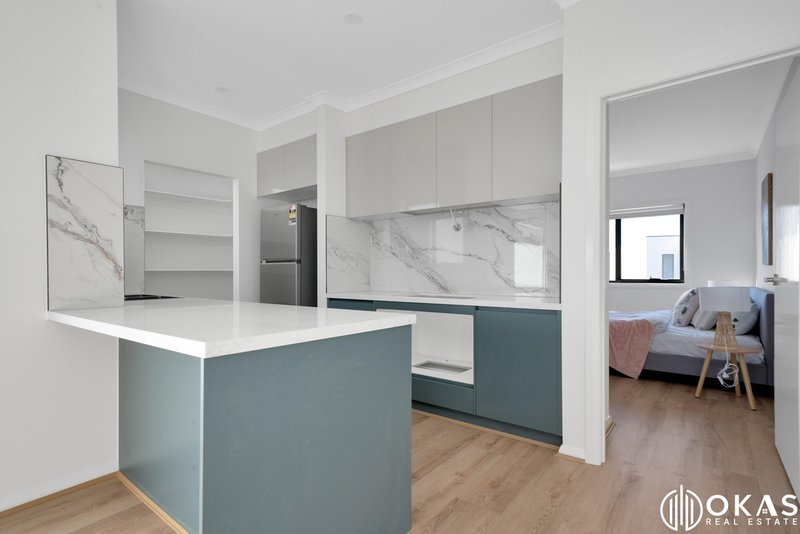 Photo - 12/23 Skypac Drive, Truganina VIC 3029 - Image 9