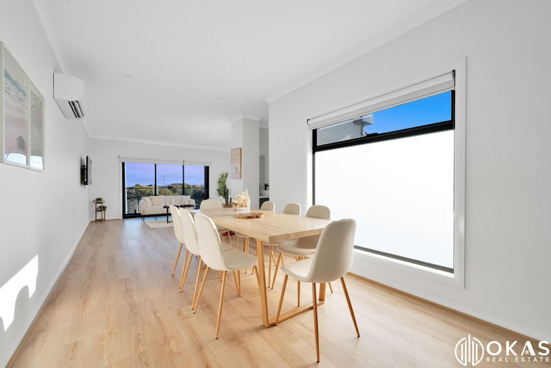 Photo - 12/23 Skypac Drive, Truganina VIC 3029 - Image 11