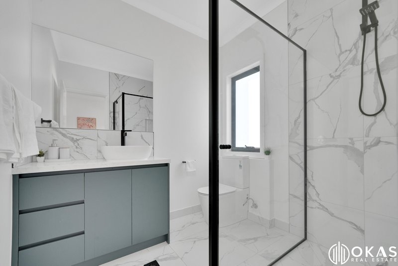 Photo - 12/23 Skypac Drive, Truganina VIC 3029 - Image 14