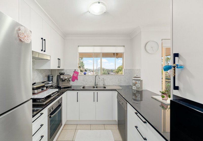 Photo - 12/237 Kingsway , Caringbah NSW 2229 - Image 3