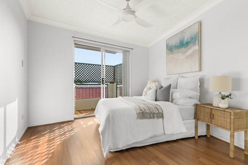 Photo - 12/239 Shafston Avenue, Kangaroo Point QLD 4169 - Image 8