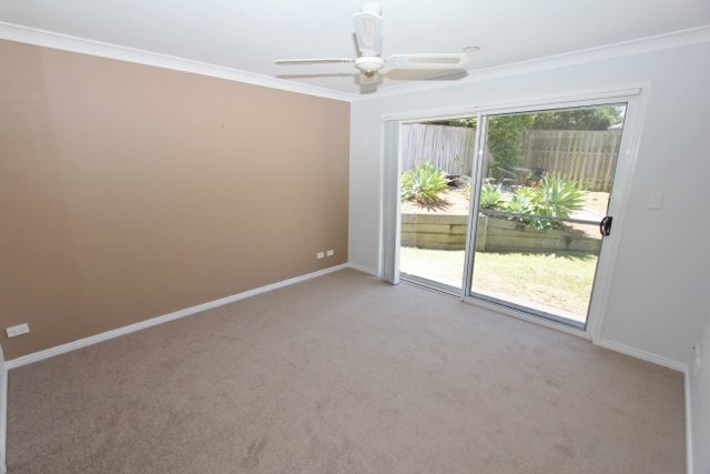 Photo - 1/224 Billinghurst Crescent, Upper Coomera QLD 4209 - Image 9