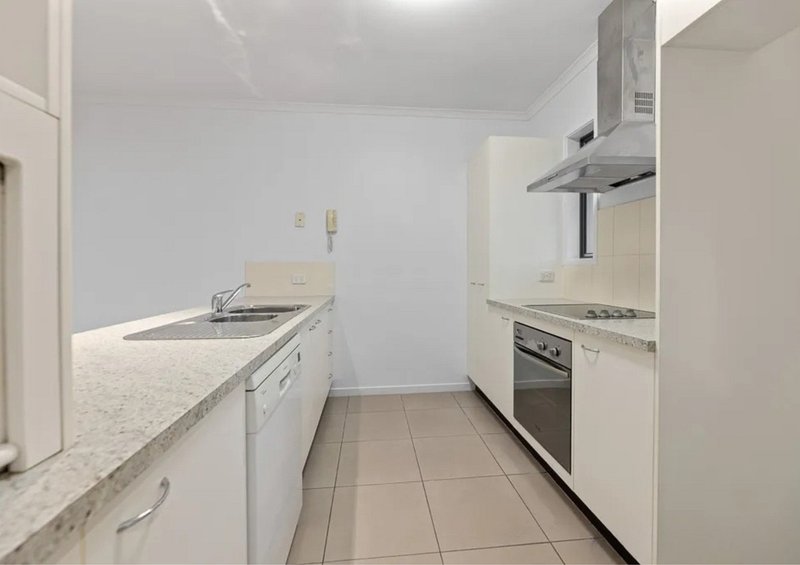 Photo - 12/24 Coolamon Crescent, Beerwah QLD 4519 - Image 3