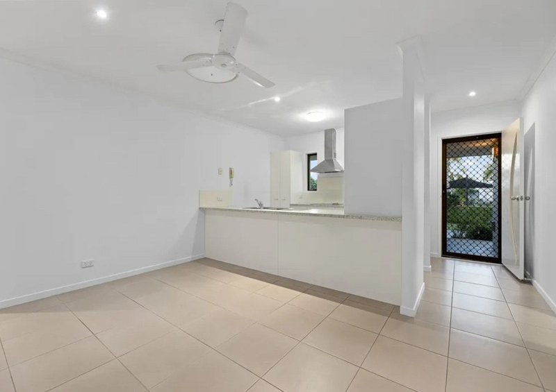 Photo - 12/24 Coolamon Crescent, Beerwah QLD 4519 - Image 6
