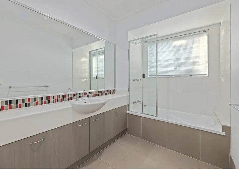 Photo - 12/24 Coolamon Crescent, Beerwah QLD 4519 - Image 9