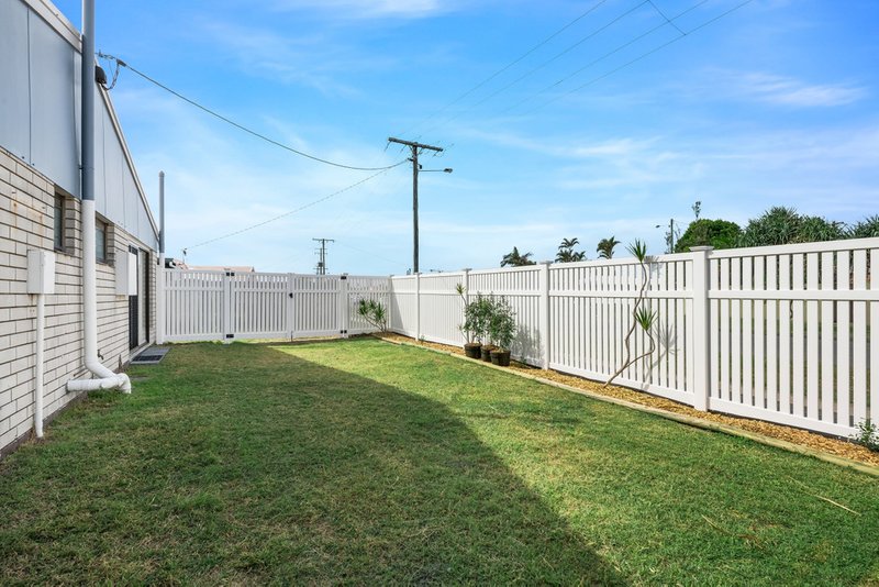 Photo - 1&2/24 Malinya Street, Buddina QLD 4575 - Image 8