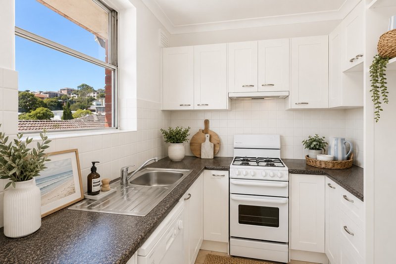 Photo - 12/24 Pacific Parade, Dee Why NSW 2099 - Image 2