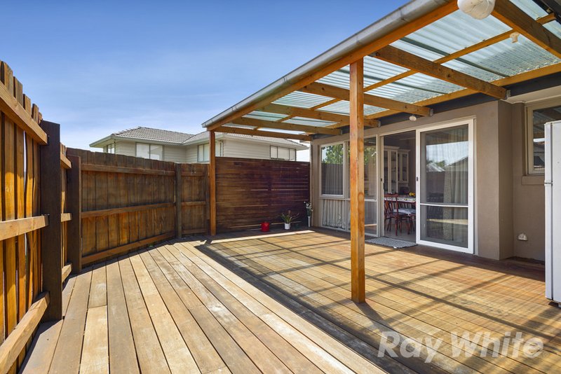 Photo - 1/225 Gallaghers Road, Glen Waverley VIC 3150 - Image 8