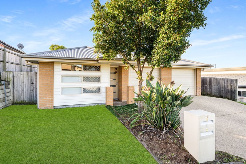 Photo - 1&2/25 Kanimbla Street, Holmview QLD 4207 - Image 1