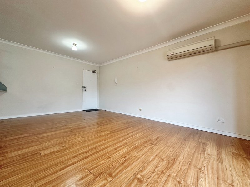 Photo - 12/25 Mantaka Street, Blacktown NSW 2148 - Image 2