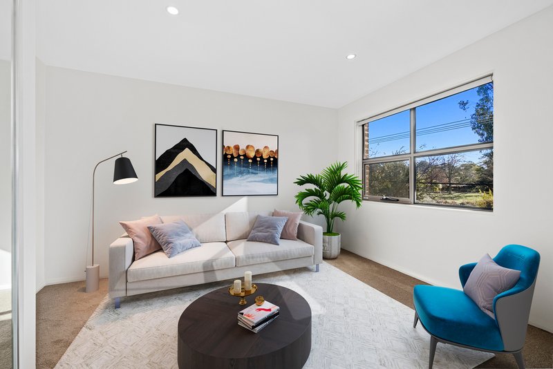 Photo - 12/25 Owen Crescent, Lyneham ACT 2602 - Image 4