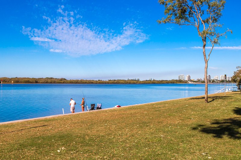 Photo - 12/26-28 Picnic Point Esplanade, Maroochydore QLD 4558 - Image 17