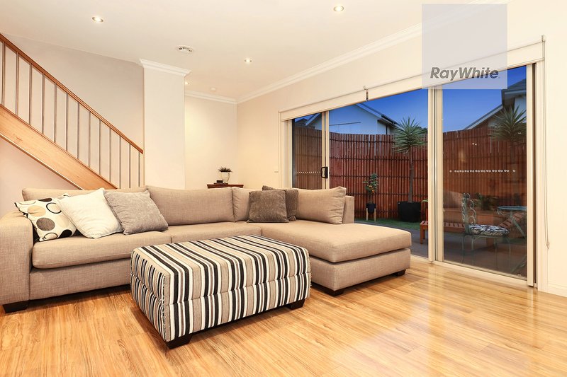 Photo - 12/26 Hillcrest Drive, Westmeadows VIC 3049 - Image 6