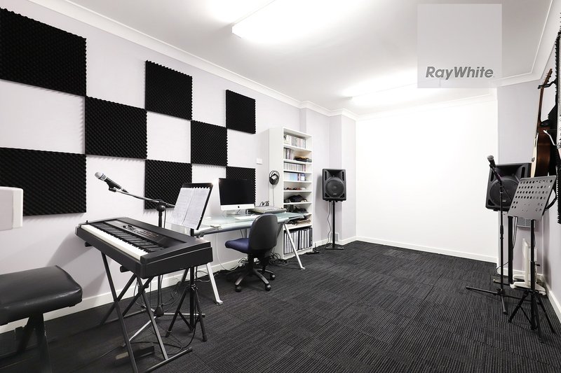 Photo - 12/26 Hillcrest Drive, Westmeadows VIC 3049 - Image 15