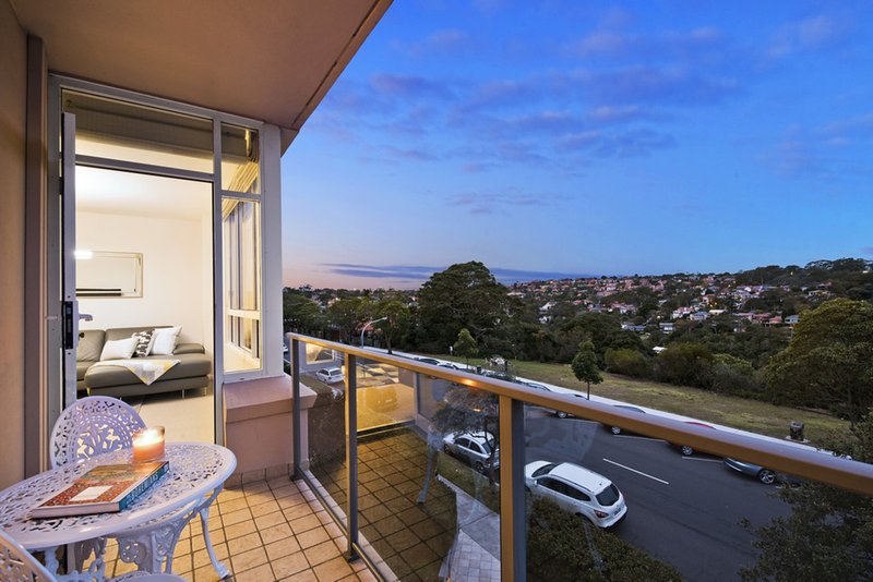 Photo - 12/26 Raglan Street, Mosman NSW 2088 - Image 2