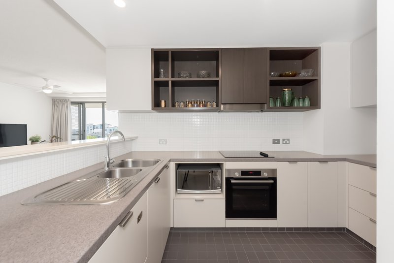 Photo - 122/60 Riverwalk Avenue, Robina QLD 4226 - Image 4