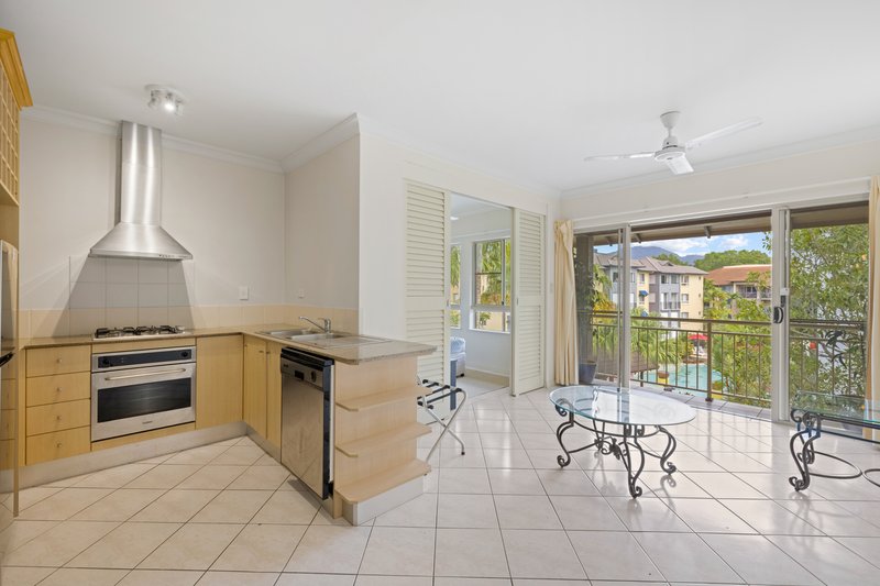 1226/2-10 Greenslopes Street, Cairns North QLD 4870