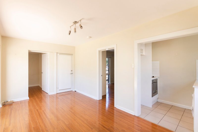 Photo - 12/27 The Grove, Coburg VIC 3058 - Image 7