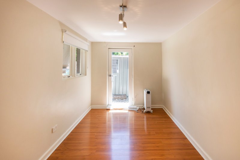 Photo - 12/27 The Grove, Coburg VIC 3058 - Image 8