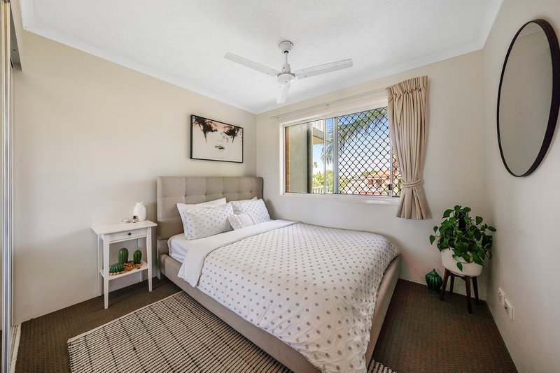 Photo - 12/27 Walton Street, Southport QLD 4215 - Image 9