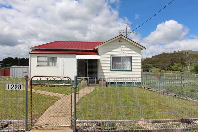 1228 Ben Lomond Road, Ben Lomond NSW 2365