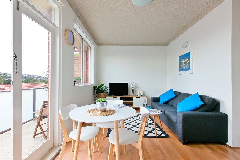 Photo - 12/28 Westminster Avenue, Dee Why NSW 2099 - Image 1