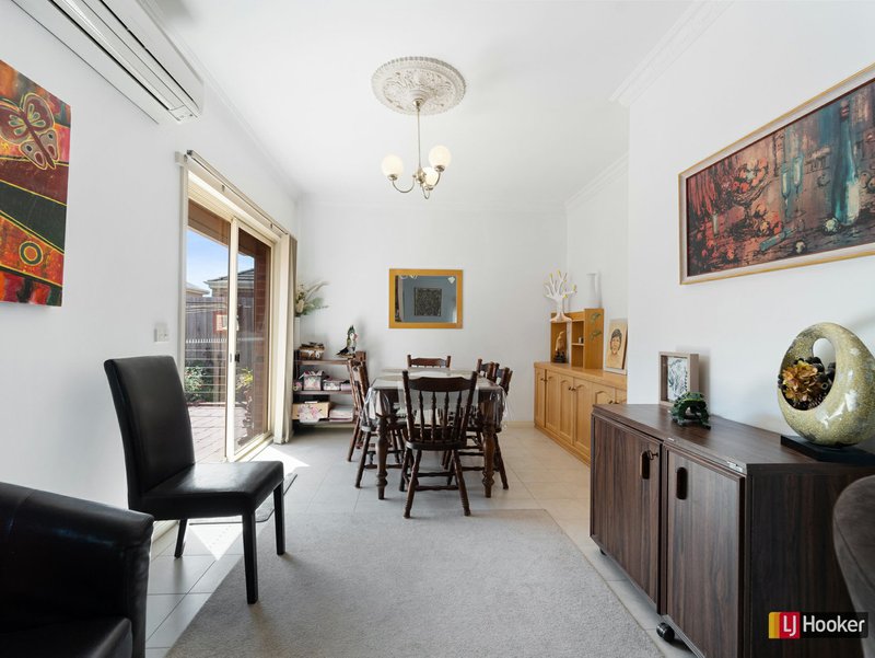 Photo - 1/229 Mckillop Street, East Geelong VIC 3219 - Image 5