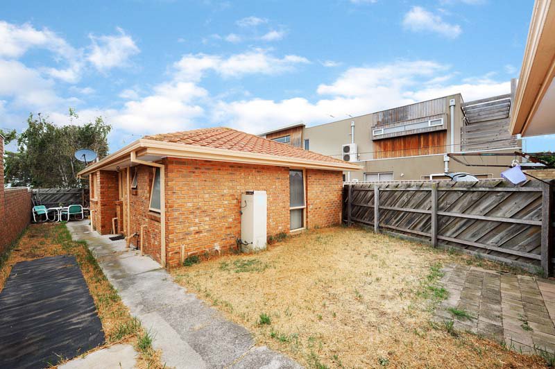 Photo - 1/229 Queen Street, Altona VIC 3018 - Image 9