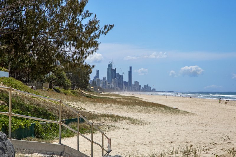 Photo - 1/2297 Gold Coast Highway, Mermaid Beach QLD 4218 - Image 15