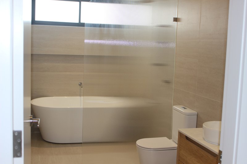 Photo - 122A Hannans Road, Narwee NSW 2209 - Image 3