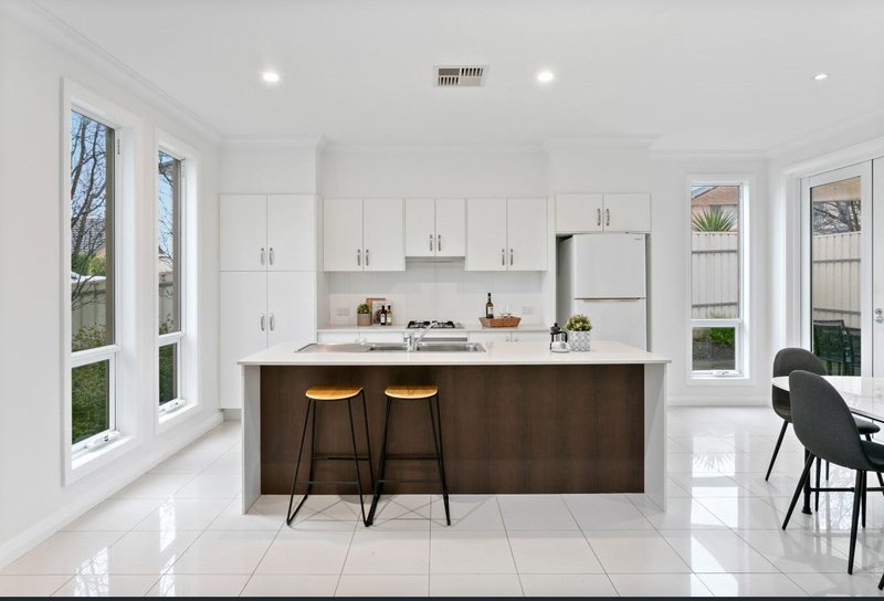 Photo - 1/23 Albany Close, Oaklands Park SA 5046 - Image 4