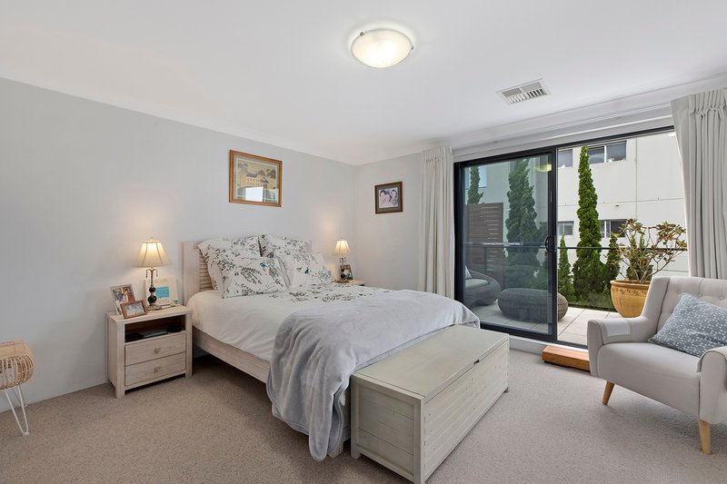 Photo - 1/23 Barnhill Road, Terrigal NSW 2260 - Image 7