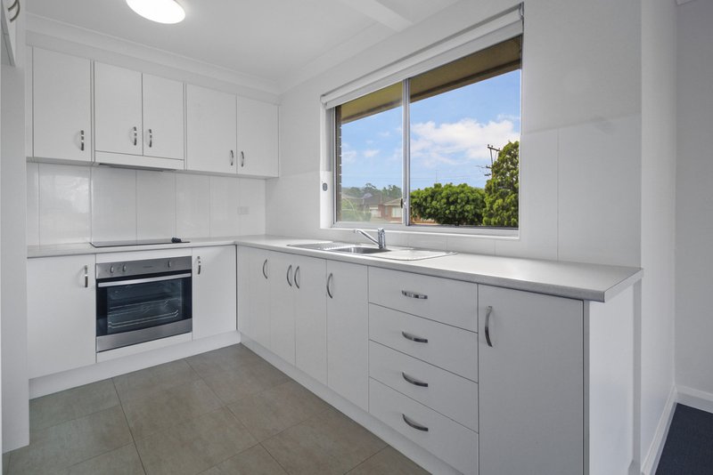 Photo - 1/23 Beatus Street, Unanderra NSW 2526 - Image 3