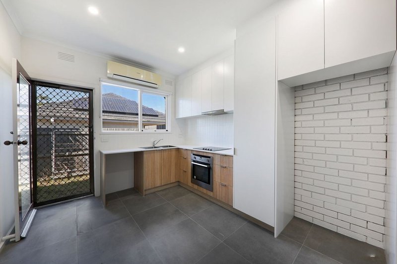 Photo - 1/23 Broadmeadows Road, Tullamarine VIC 3043 - Image 4