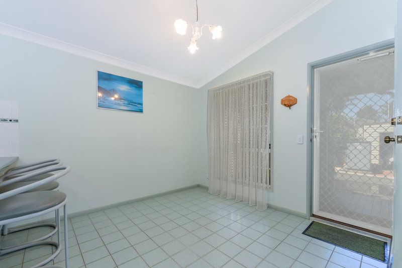 Photo - 123 Callistemon Crescent, Kanahooka NSW 2530 - Image 5