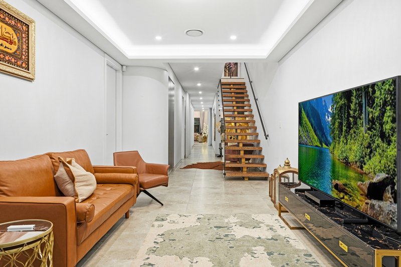 Photo - 123 Camden Street, Fairfield Heights NSW 2165 - Image 5