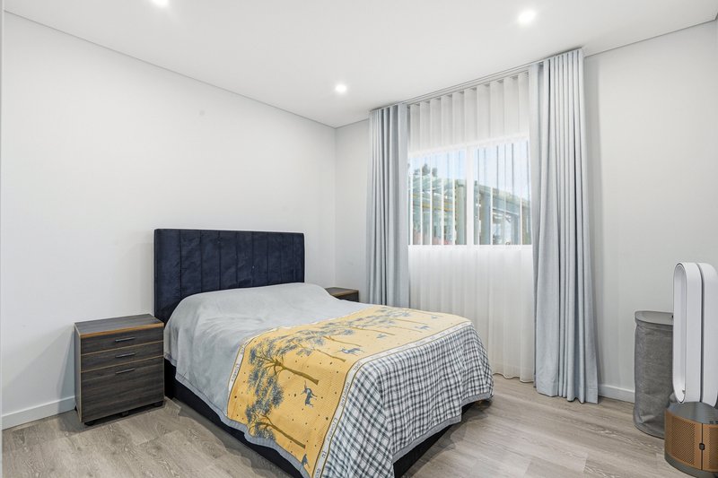 Photo - 123 Camden Street, Fairfield Heights NSW 2165 - Image 12