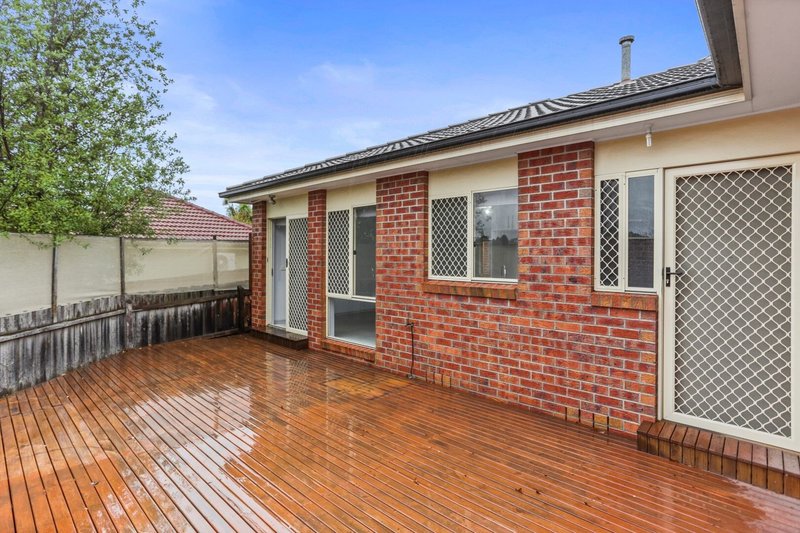 Photo - 1/23 Camellia Avenue, Noble Park VIC 3174 - Image 6