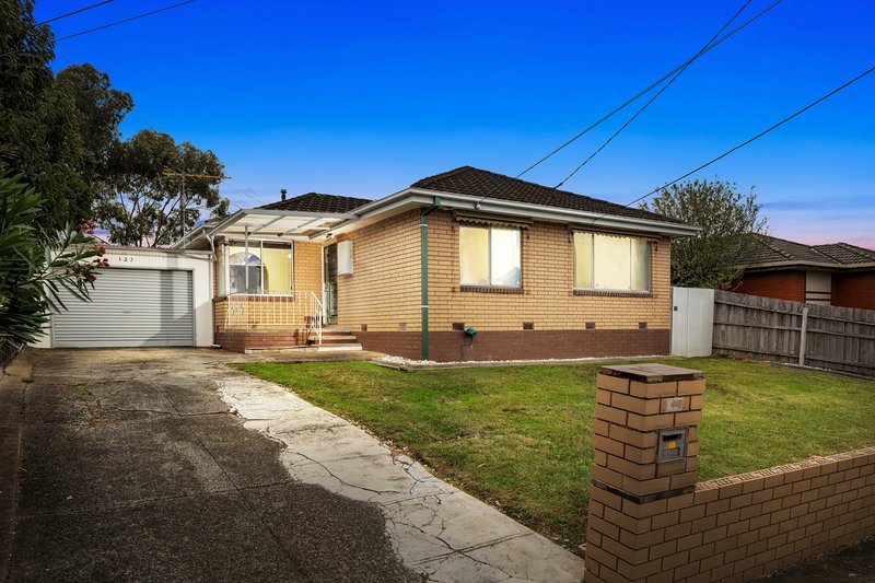 123 Casey Drive, Lalor VIC 3075