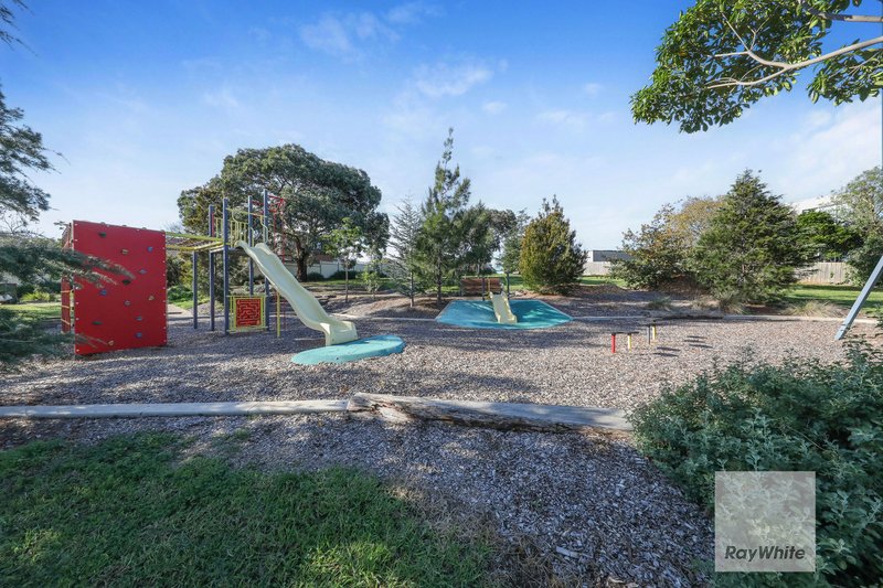 Photo - 1/23 Eyre Street, Westmeadows VIC 3049 - Image 12