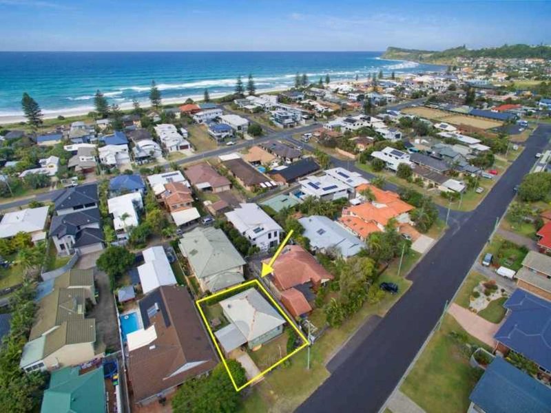 Photo - 1/23 Gibbon Street, Lennox Head NSW 2478 - Image 2