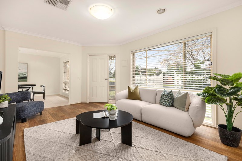 Photo - 1/23 Golf Links Avenue, Oakleigh VIC 3166 - Image 3