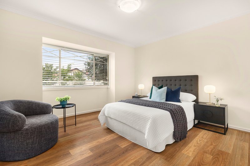 Photo - 1/23 Golf Links Avenue, Oakleigh VIC 3166 - Image 6