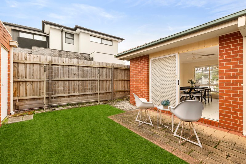 Photo - 1/23 Golf Links Avenue, Oakleigh VIC 3166 - Image 10