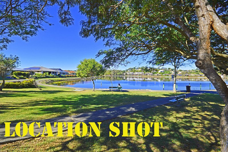 Photo - 1/23 Grassmere Court, Banora Point NSW 2486 - Image 16