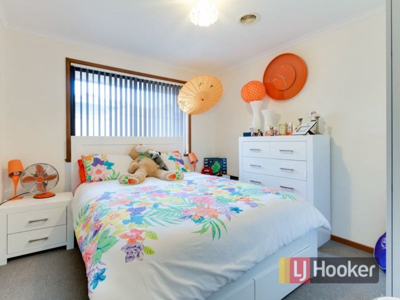 Photo - 123 Hallam Road, Hampton Park VIC 3976 - Image 11