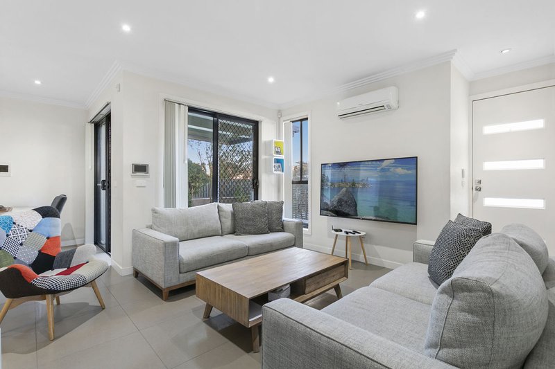 Photo - 1/23 Hampden Road, South Wentworthville NSW 2145 - Image 2