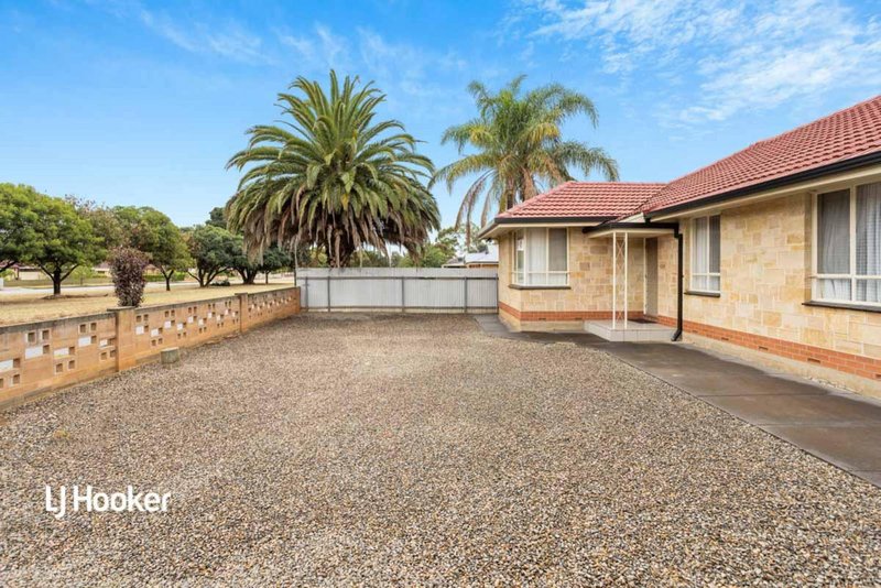 Photo - 123 Harvey Road, Elizabeth Grove SA 5112 - Image 2