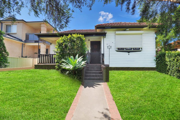 1/23 Hawksview Street, Merrylands NSW 2160