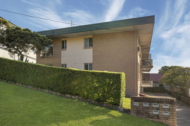 Photo - 1/23 Holland St , Greenslopes QLD 4120 - Image 4